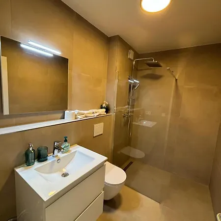 Charming Center, Parking, Balcony *